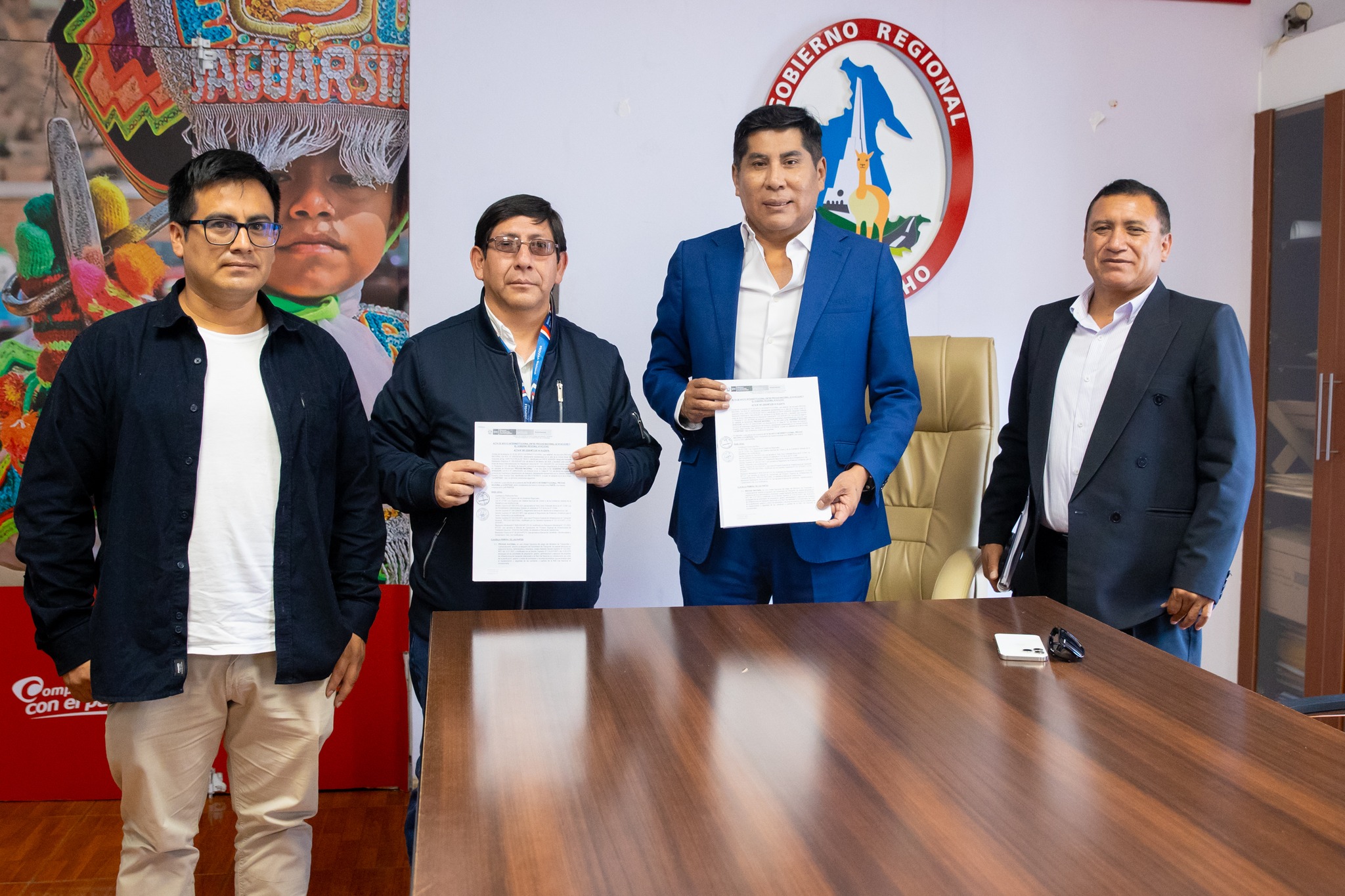 GORE AYACUCHO DOTARÁ 1800 GALONES DE COMBUSTIBLE A PROVIAS PARA MANTENIMIENTO DE LA VÍA LIBERTADORES